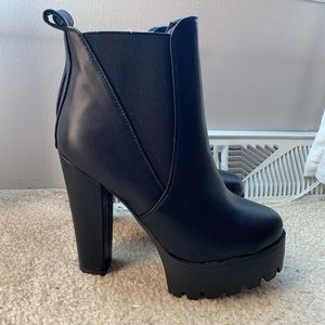 Koi footwear chunky heeled black boots, women’s size 8